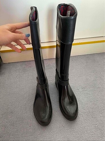 Tommy Hilfiger Siyah Yağmur Çizmes - 38,5