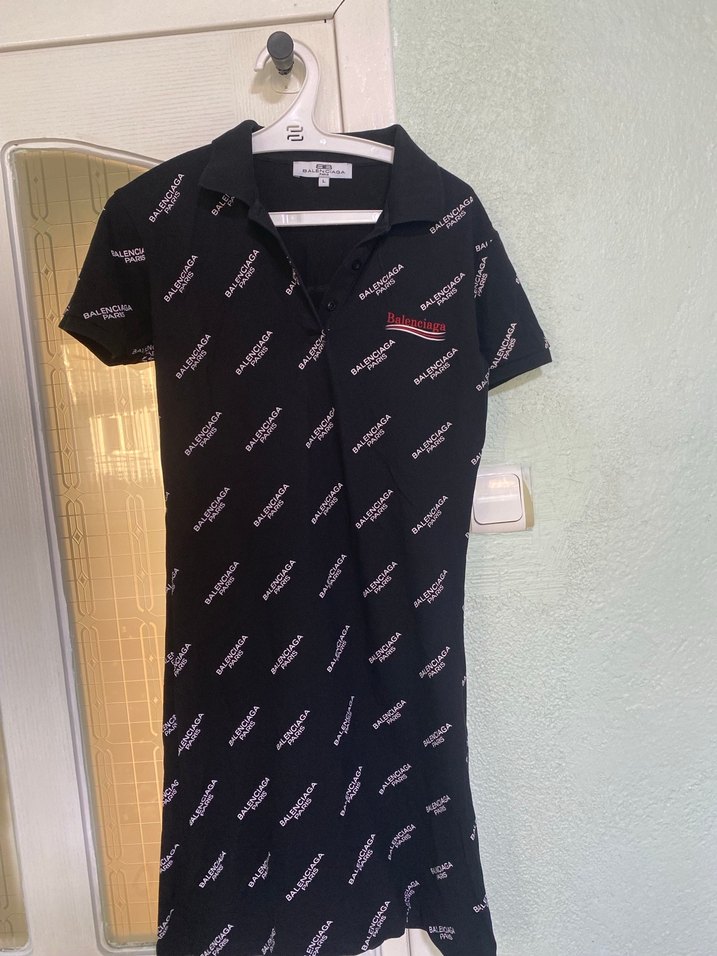 Balenciaga Siyah Kısa Kollu elbise - Görsel 2