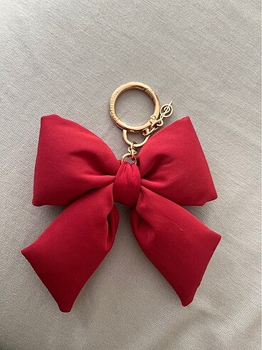 Stradivarius charm anahtarlık