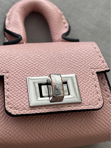 Stradivarius Stradivarius charm anahtarlık