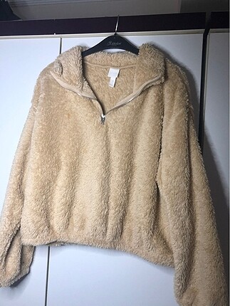 H&M sweatshirt