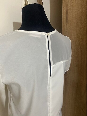 Beyaz kısa kol bluz - Görsel 4