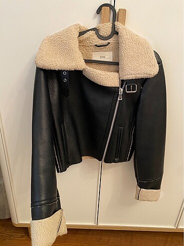 xs Beden Stradivarius suni yünlü deri ceket