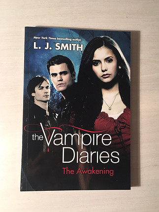 The Vampire Diaries The Awakening (İngilizce)