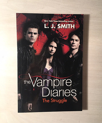 The Vampire Diaries The Struggle (İngilizce)