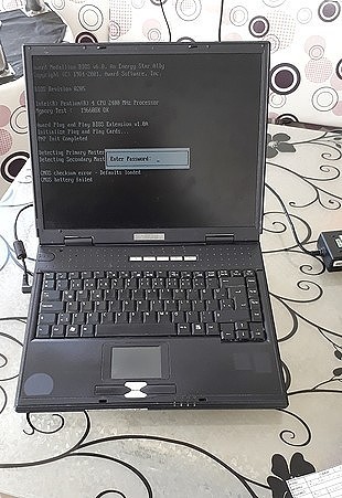 LAPTOP ASUS