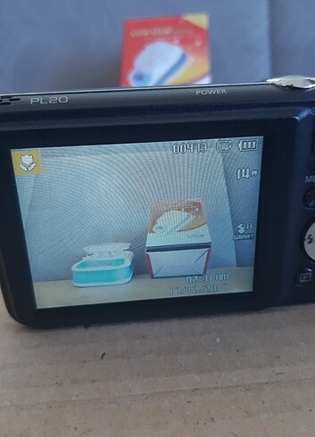 Samsung PL100 12.2 MP 2.7 LCD 3x Optik Dijital Fotoğraf Makinesi
