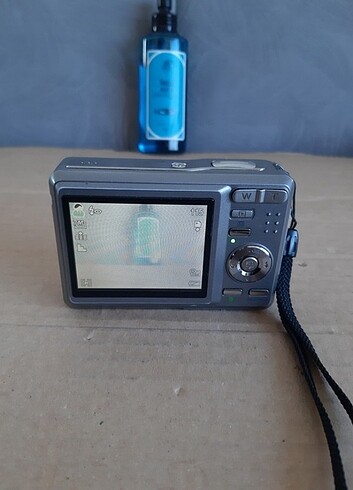 Polaroid İ733 7MP 3X Zoom Dijital Fotoğraf Makinesi 512MB Kartlı