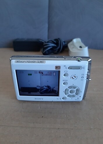 Sony Cybershot DSC T33 5,1 MP 3X Zoom Dijital Fotoğraf Makinesi 