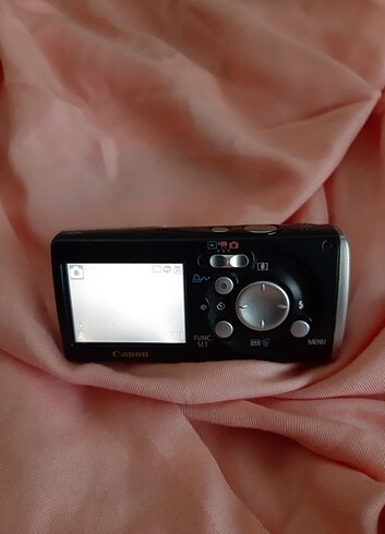 Canon IXUS i PC1144 5MP 24X Zoom Dijital Fotoğraf Makinesi 1GB K