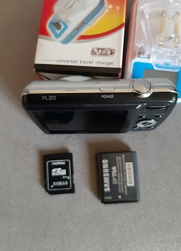 Samsung PL20 14.2MP 2.7 LCD Dijital Fotoğraf Makinesi 2GB Kartlı