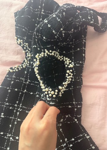 İnci Detaylı Siyah Midi Abiye Elbise - Görsel 2