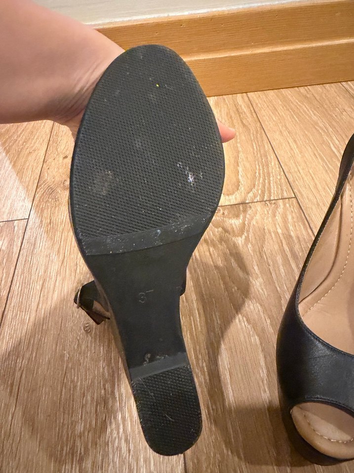 Hotiç marka Kadın Siyah Deri Tokalı Dolgu Topuklu Ayakkabı - Görsel 3