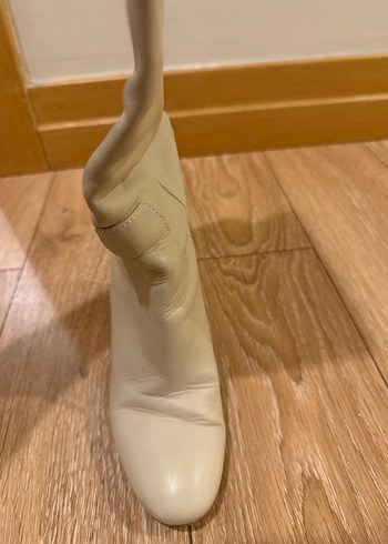 Zara Bej Deri Dizüstü Kadın Bot, Kalın Topuklu - Görsel 2