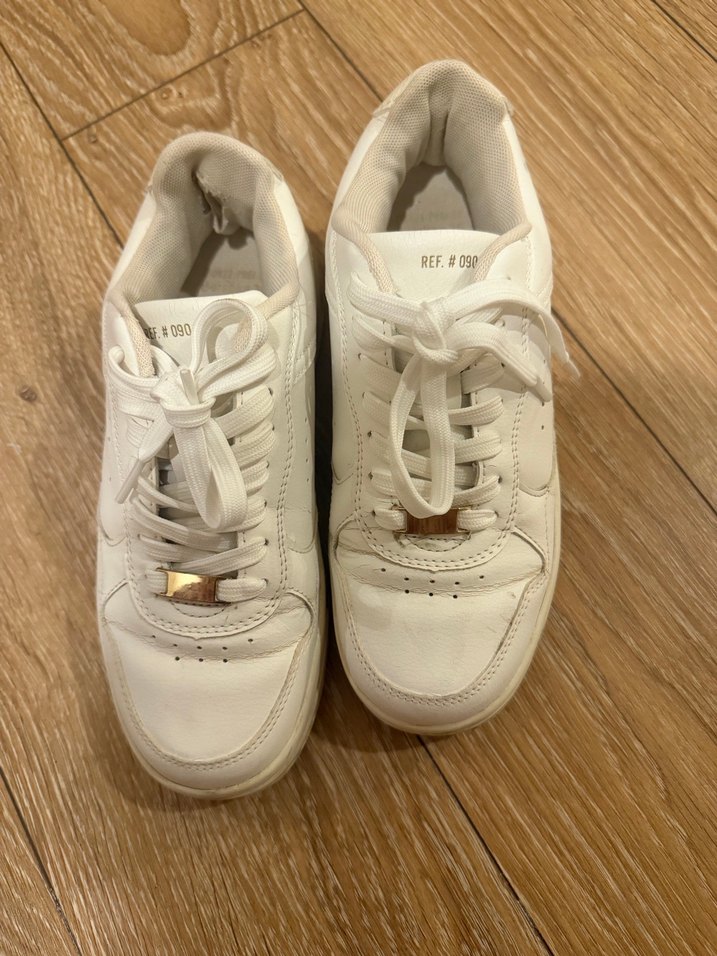 Beyaz Kadın Dolgu Topuk Spor Ayakkabı - Görsel 3