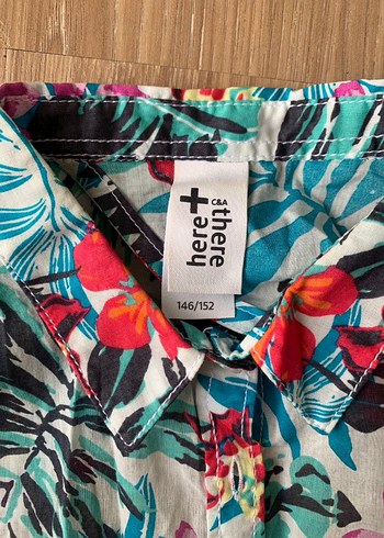 C&A sırt dekolteli kız çocuk gömlek - Görsel 3