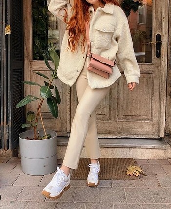 Zara Tayt