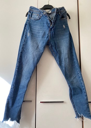 Tokalı, Sıkı Kesim Kadın Kot Pantolon