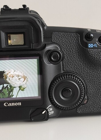  Beden Renk Canon EOS 30D Fotoğraf Makinesi 