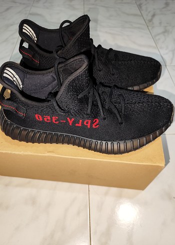 Adidas Adidas yeezy boost 350v2 bred Kanye West yeezy black red