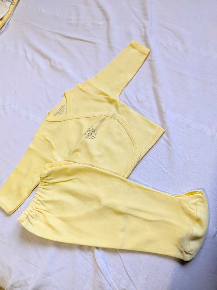 Sarı Pamuklu Bebek Takımı Uzun Kollu - Görsel 2