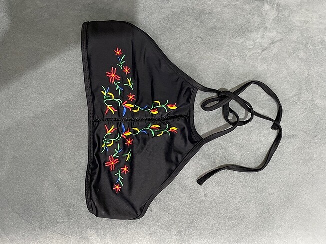 Bikini üstü
