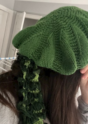 Yeşil Örgü Bere ve Atkı Takımı - Görsel 6