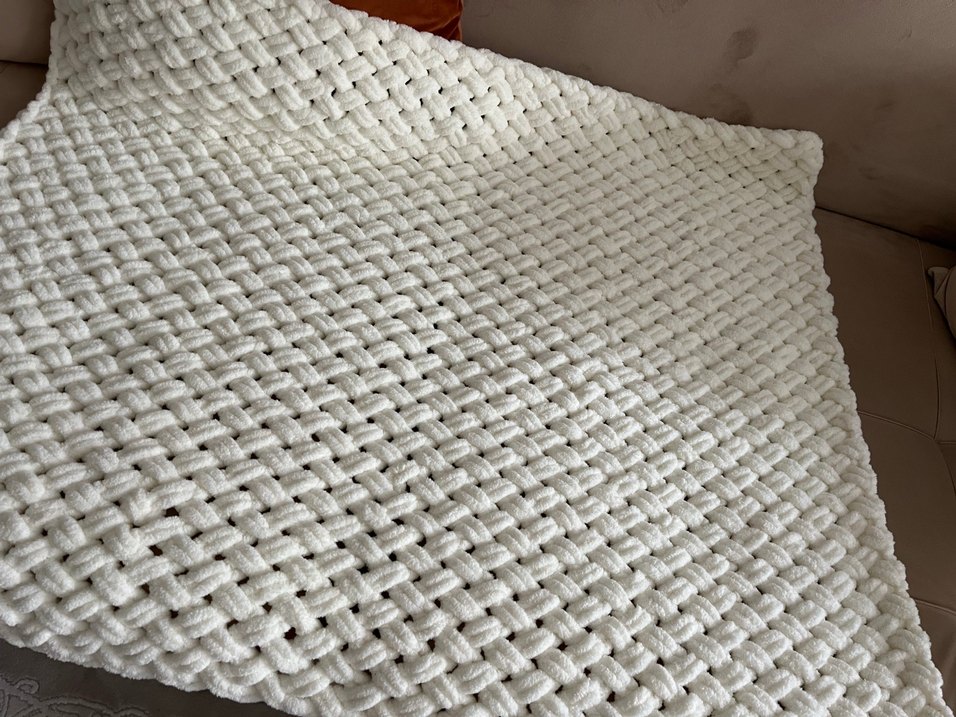 Beyaz Örgü Bebek Battaniyesi - Görsel 5