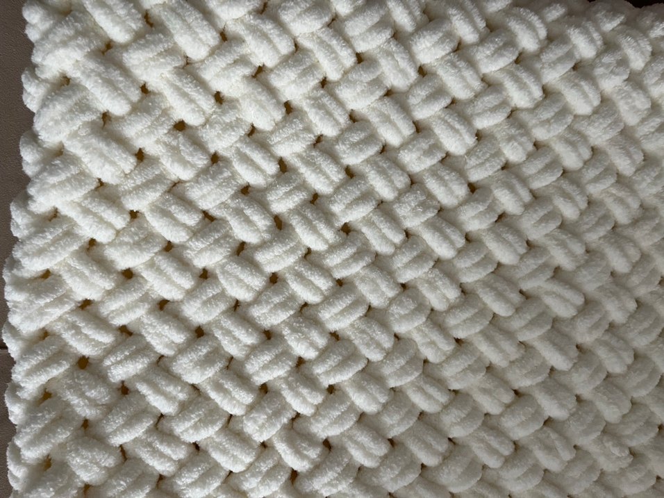 Beyaz Örgü Bebek Battaniyesi - Görsel 4