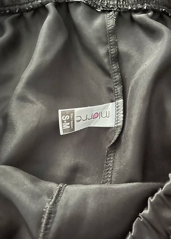 m Beden Siyah Dantelli Askılı Gecelik ve Şort Takımı