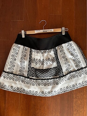 zara çan mini etek