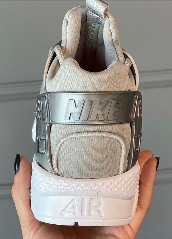 Gri spor ayakkabı - Görsel 2