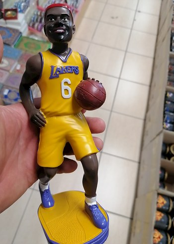 Sarı Lakers Basketbol Figürü