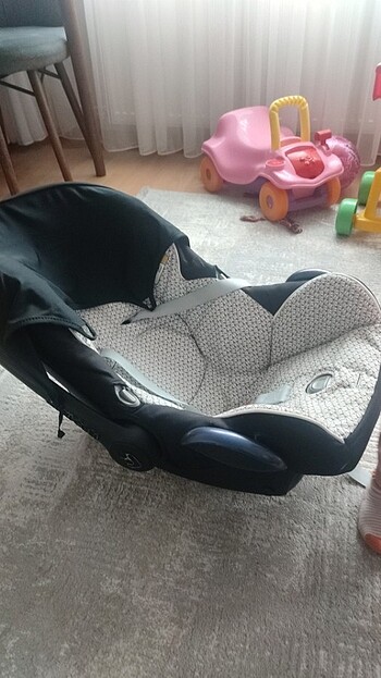 Maxi cosi bebek puseti