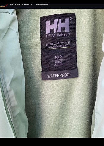 Yeşil Kapüşonlu Fermuarlı Kadın Yağmurluk - Görsel 2