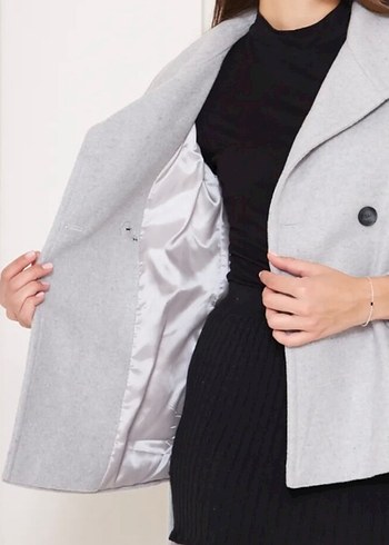 Kemerli Gri Kısa Kadın Kaban - Görsel 3
