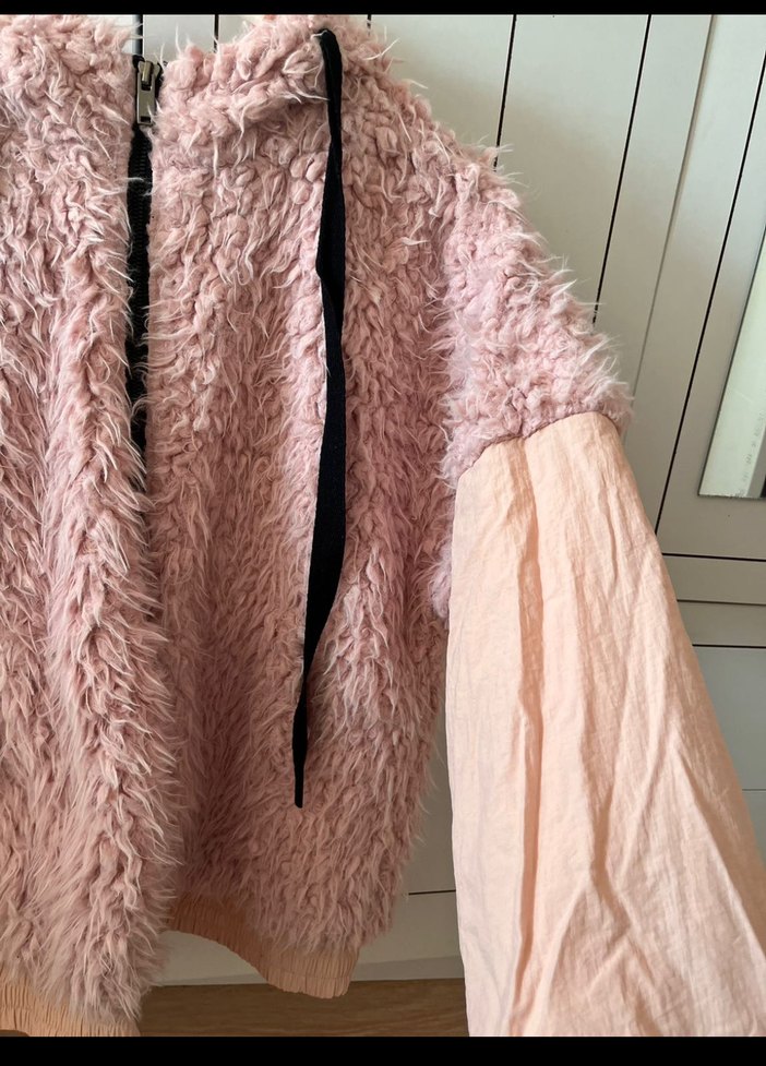 Pembe Kapüşonlu Kadın Peluş Ceket - Görsel 3
