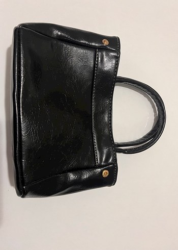 Siyah Parlak Deri Tokalı Kadın Çanta - Görsel 2