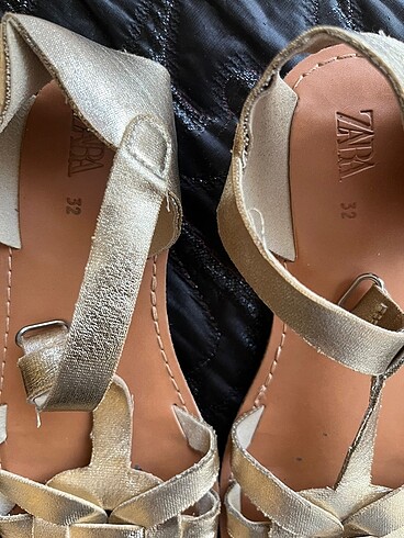 Zara gold sandalet 32 no