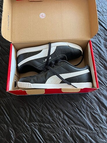 Puma Puma siyah spor ayakkabı 36 no