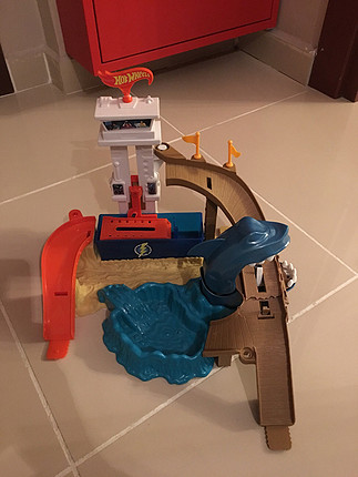 Hot wheels