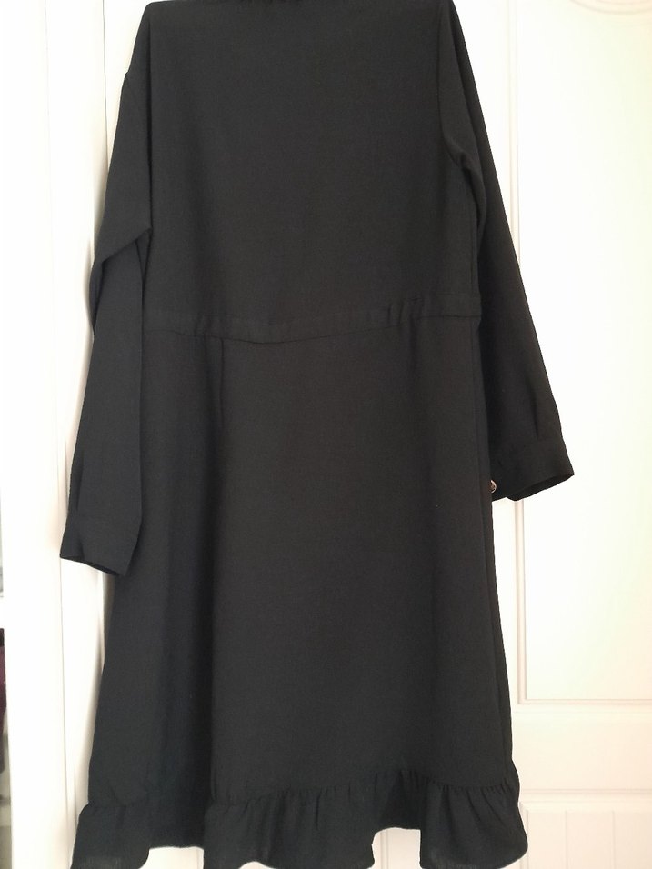 Siyah Uzun Keten Düğmeli Ofis Elbisesi - Görsel 4