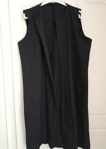 Uzun Siyah V Yaka Kolsuz Kadın Yeleği - Görsel 2