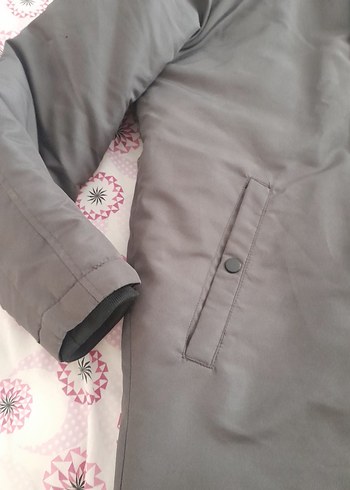 Gri Kapüşonlu Düğmeli Erkek Mont - Görsel 4