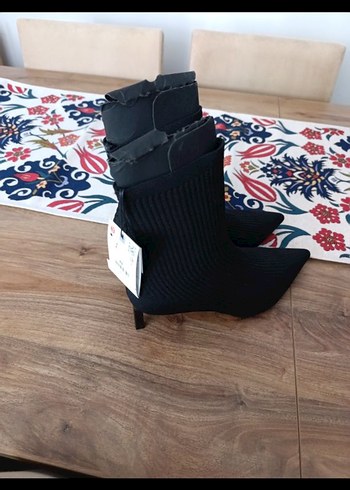 Zara Siyah Triko İnce Topuklu Kadın Bot - Görsel 3