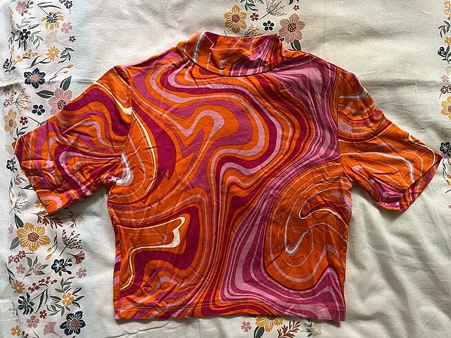 Renkli Crop Tişört