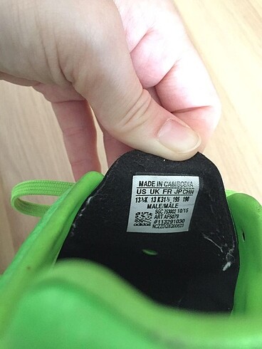 31 Beden yeşil Renk Adidas Yeşil Halı Saha Ayakkabısı
