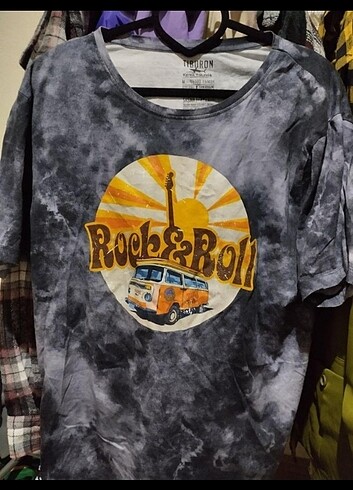 Batik Rock'n Roll Tişört