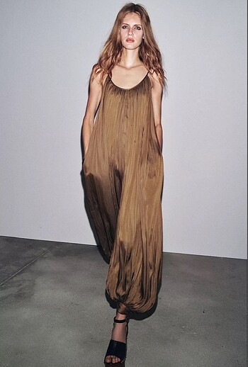 Zara ZW Collection Uzun Pileli Tulum | M Beden