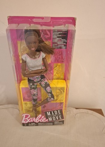 Barbie Barbie Made to Move Koyu Tenli Bebek